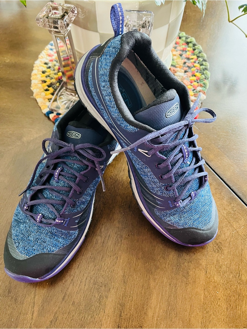 KEEN Women's Blue Purple Knit Lace-Up Hiking / Fishing Shoes